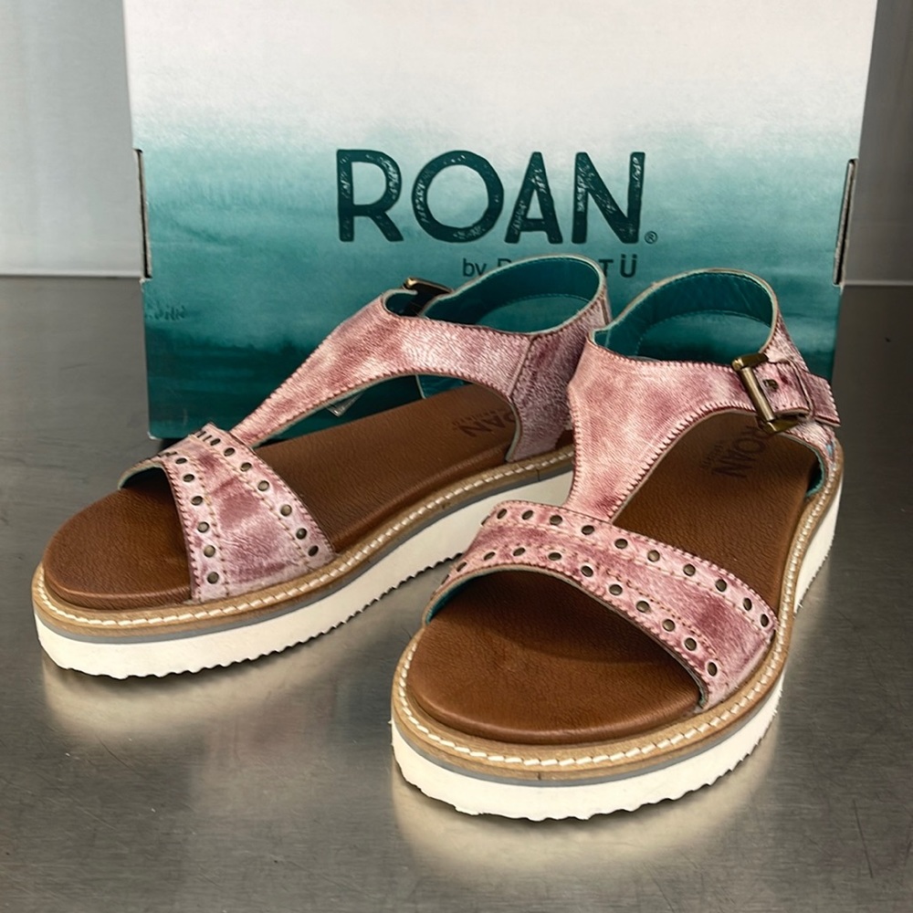 Bed Stu ROAN hand finished pink leather sandals. NEW in box.